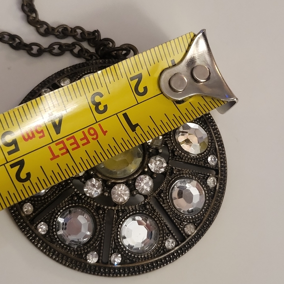 VINTAGE ESTATE bronze toned necklace Large Circle Pendant Cz Crystal Rhinestones - Picture 7 of 7